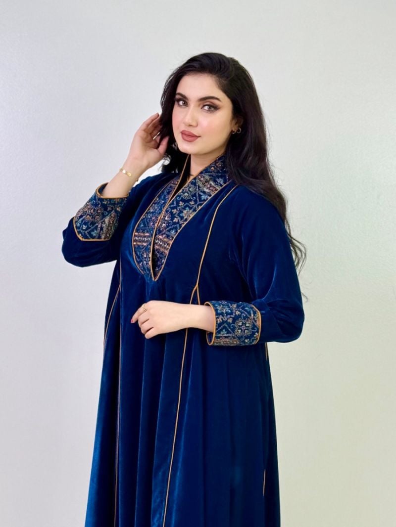دراعة نسائية مخمل مطرزة